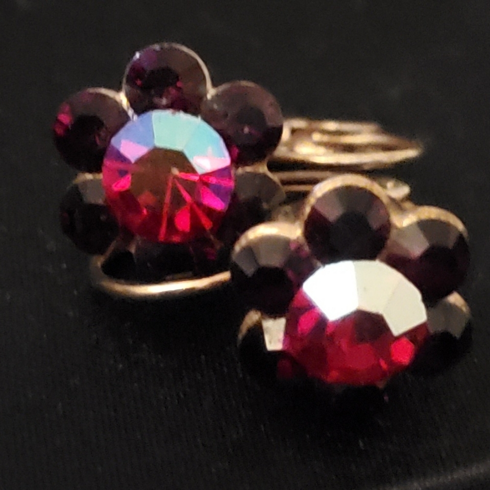 COPY - Beurellis ear rings red ruby color